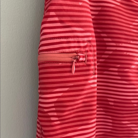 Vinyard Vines 9” Performance Board Shorts - Size 33 - Picture 4 of 7